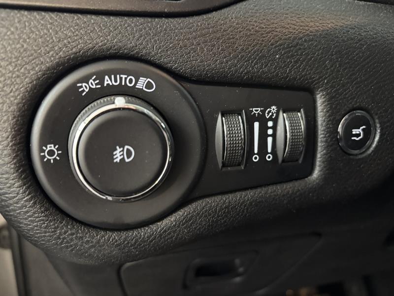 jeep Cherokee 2021 - 18