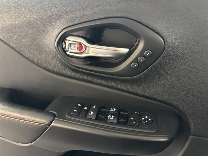 jeep Cherokee 2021 - 19