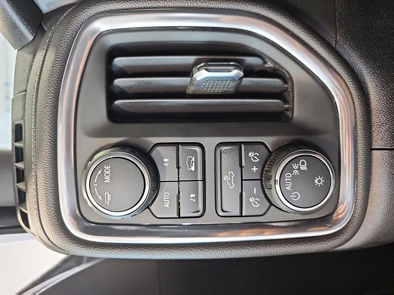 chevrolet Silverado 1500 2020 - 12