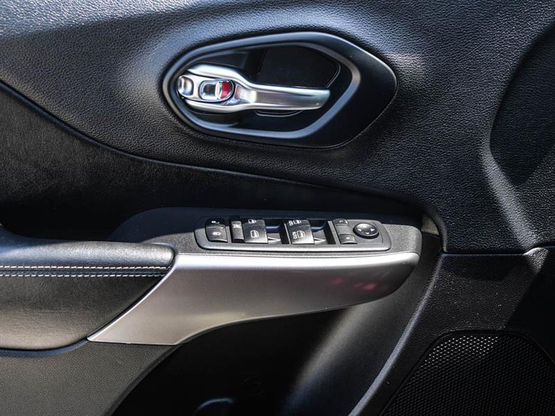 jeep Cherokee 2019 - 13