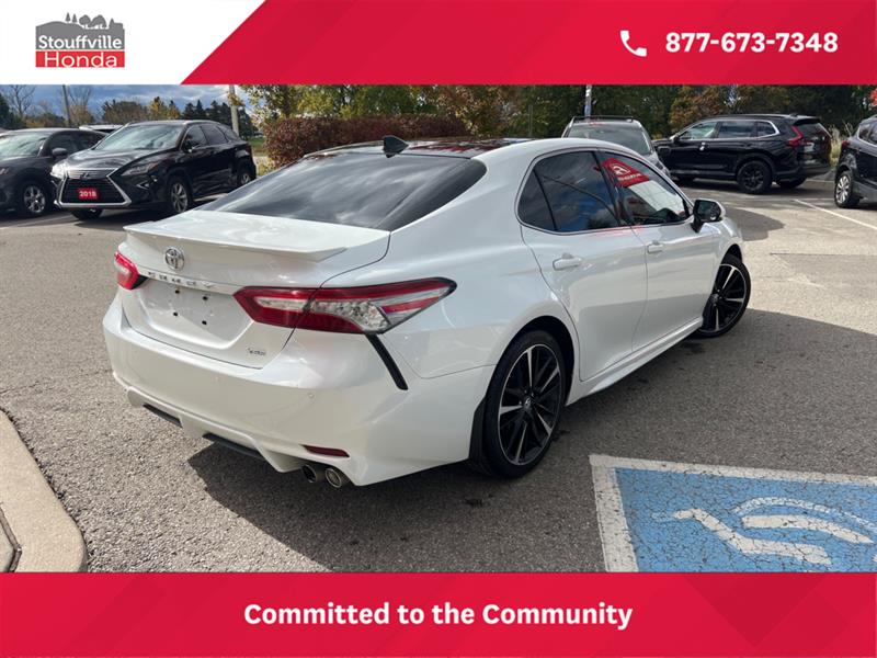 toyota Camry 2018 - 17