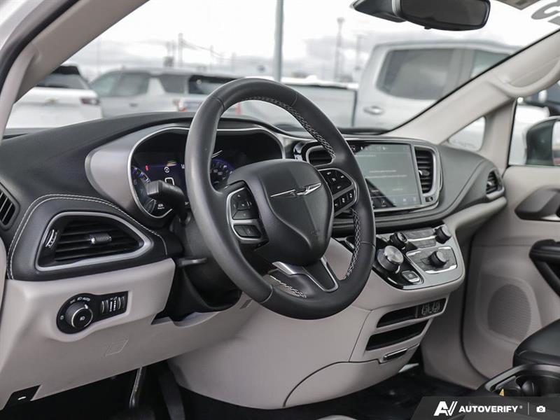 chrysler Pacifica 2023 - 7