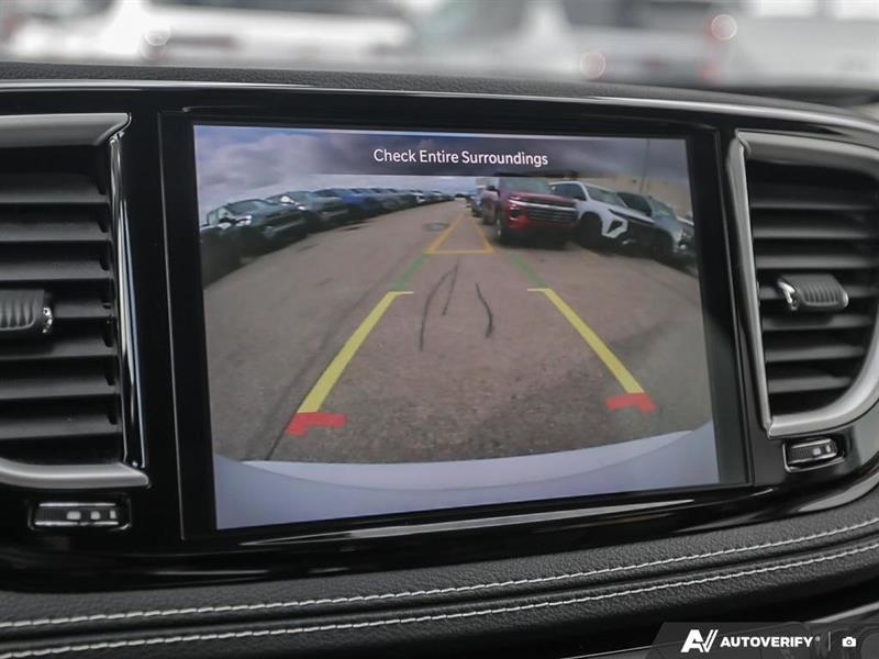 chrysler Pacifica 2023 - 29