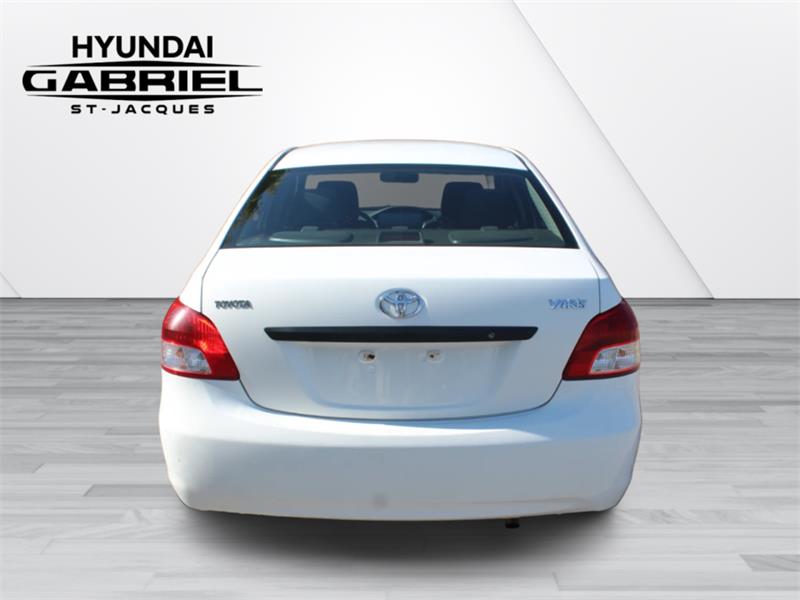 toyota Yaris 2011 - 6