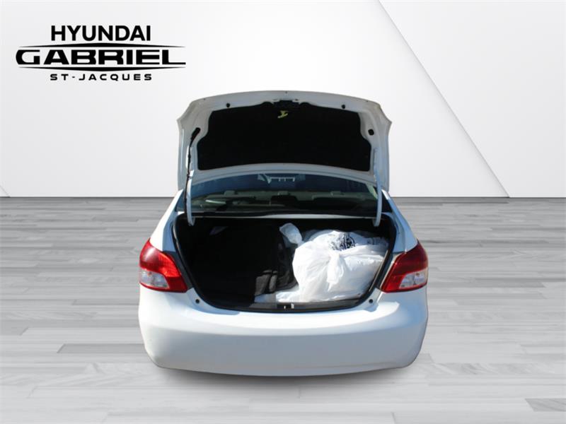 toyota Yaris 2011 - 7