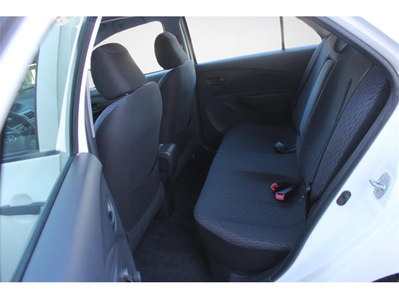 toyota Yaris 2011 - 9