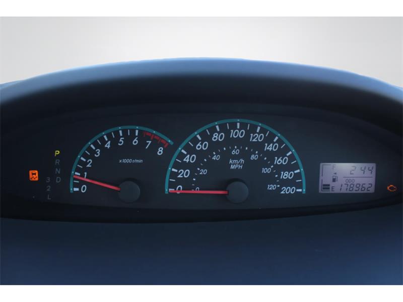 toyota Yaris 2011 - 11