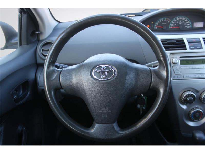 toyota Yaris 2011 - 14