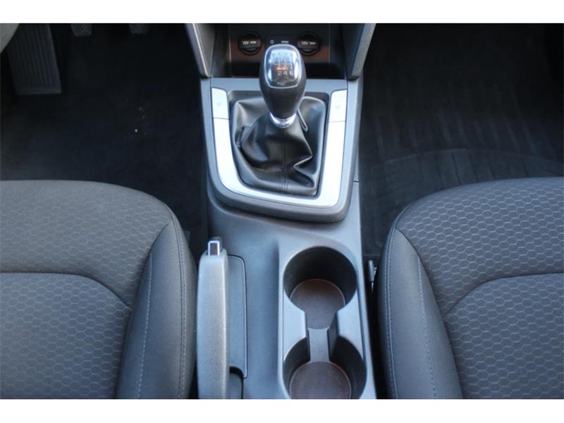 hyundai Elantra 2020 - 16