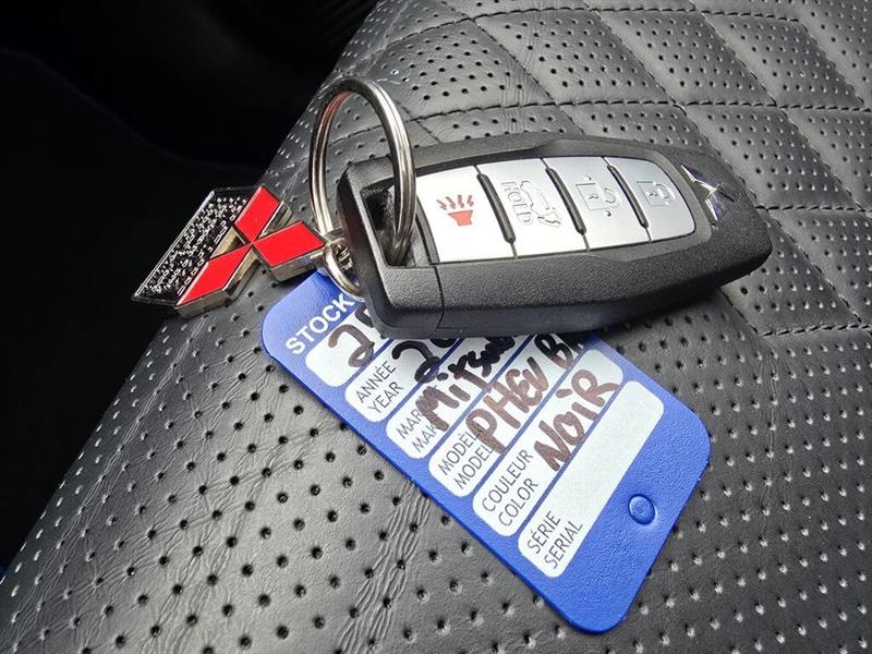 mitsubishi Outlander rechargeable 2024 - 33