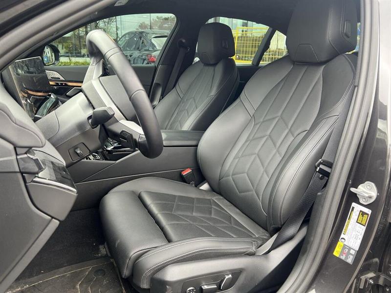 bmw i5 2025 - 12