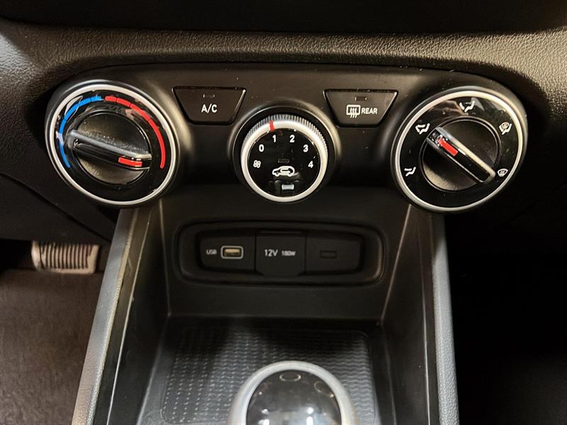 hyundai Venue 2022 - 14