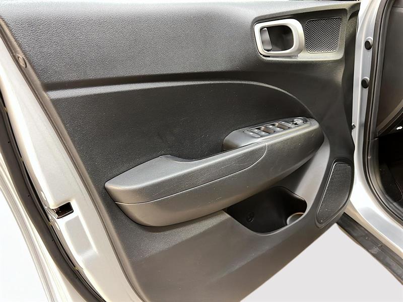 hyundai Venue 2022 - 21