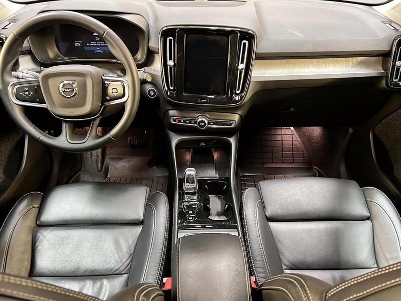 volvo XC40 2024 - 11