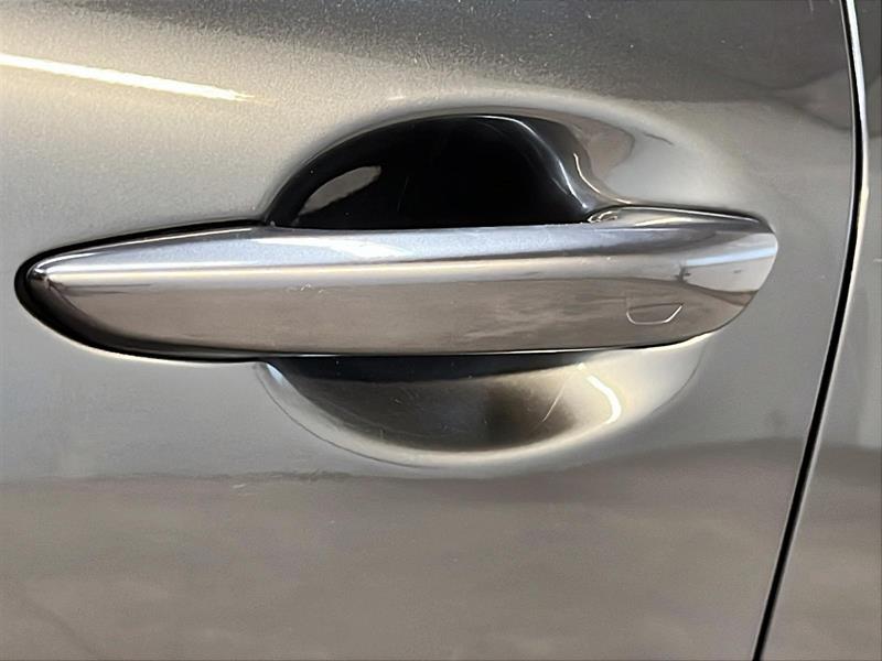 mazda CX-30 2023 - 24