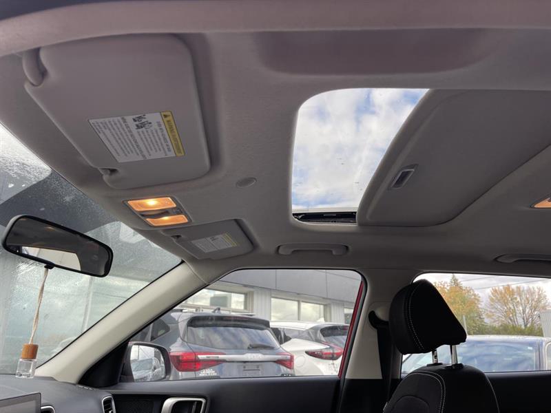 hyundai Venue 2022 - 13