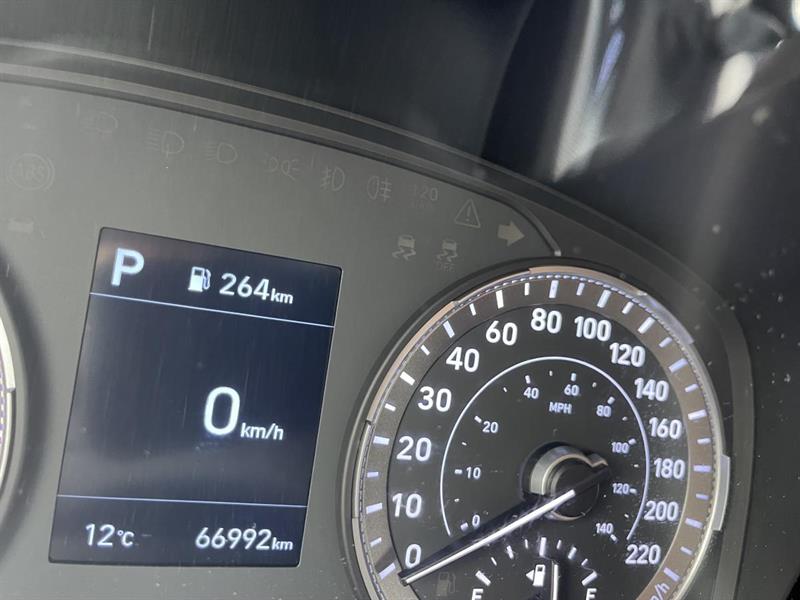 hyundai Venue 2022 - 17