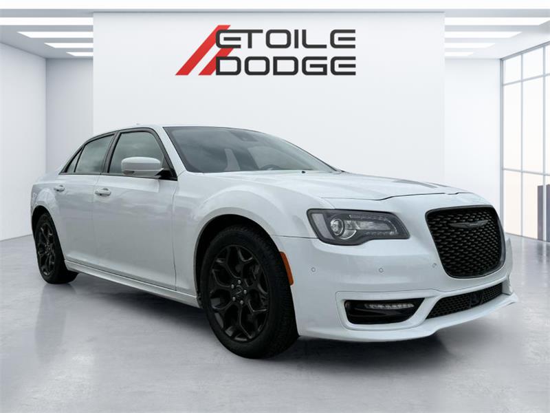 chrysler 300 2023 - 2