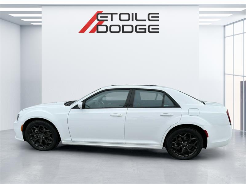 chrysler 300 2023 - 23