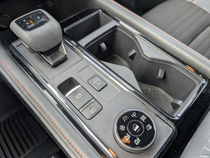 nissan Pathfinder 2023 - 26