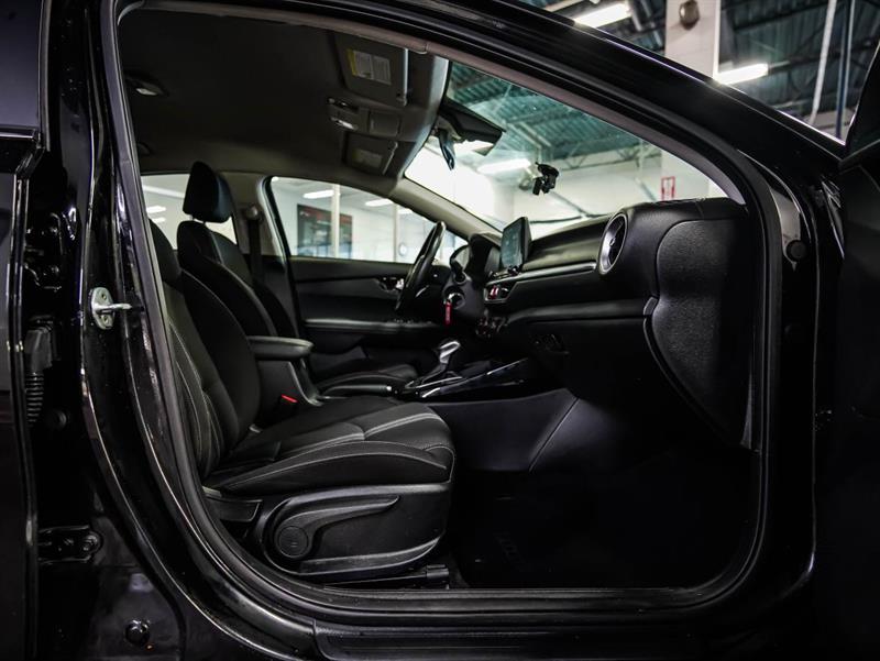 kia Forte5 2022 - 16