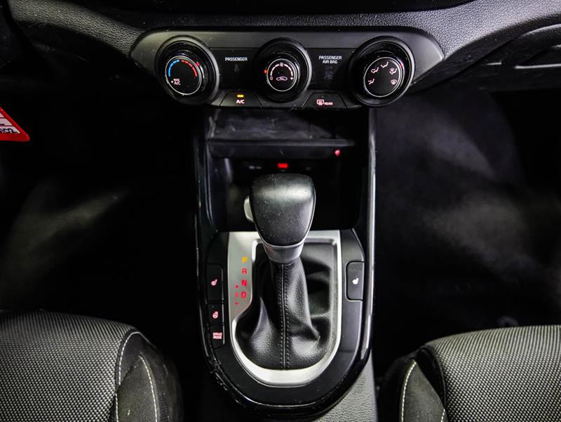 kia Forte5 2022 - 18