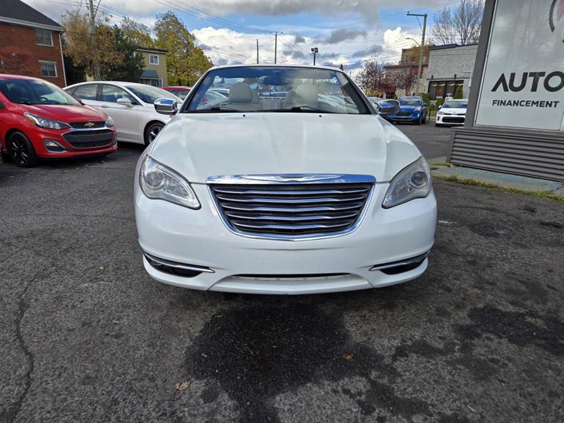 chrysler 200 2011 - 3