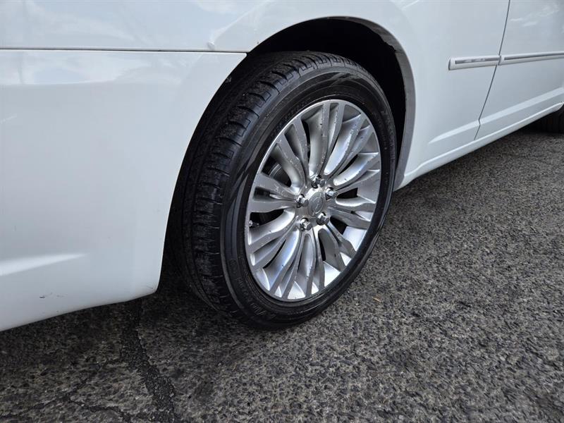 chrysler 200 2011 - 9