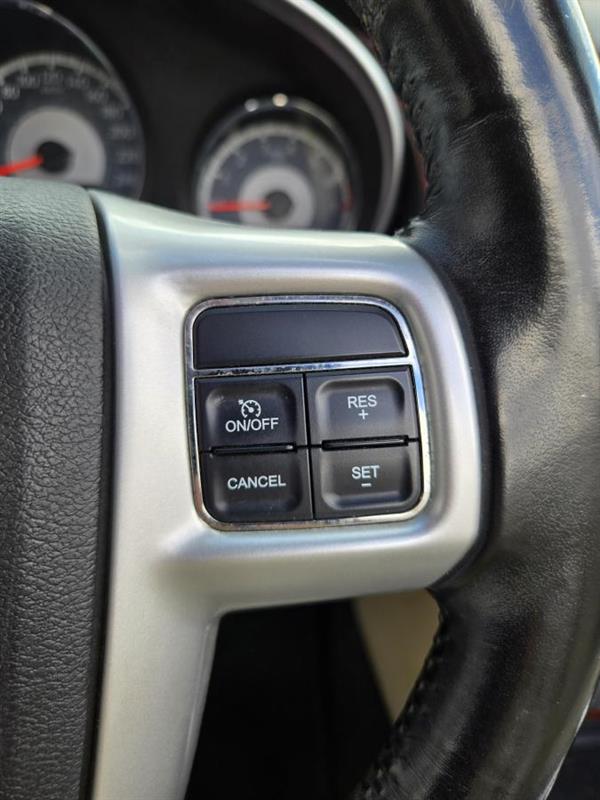 chrysler 200 2011 - 19