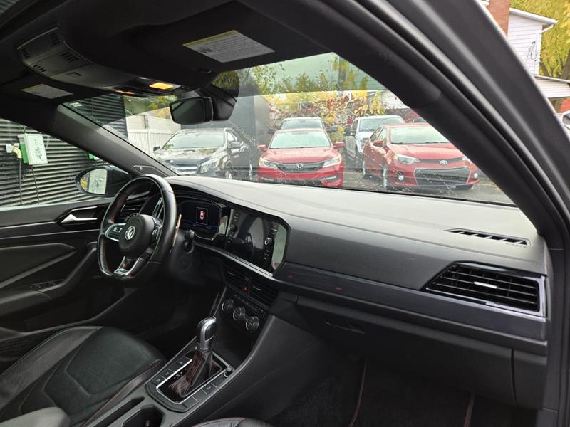 volkswagen Jetta 2019 - 10