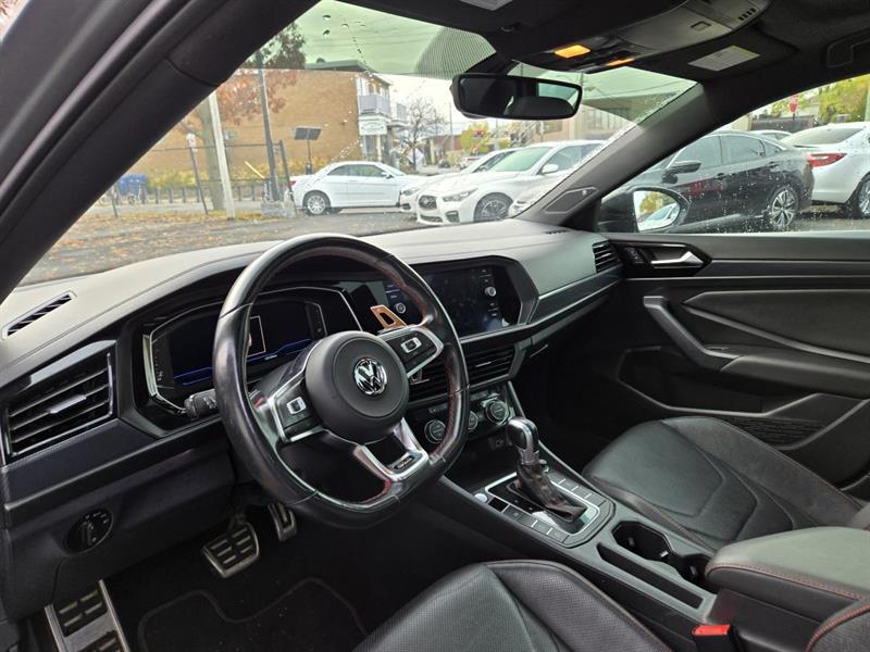 volkswagen Jetta 2019 - 16