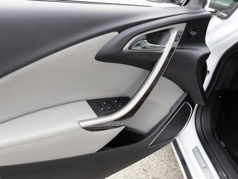 buick Verano 2017 - 11