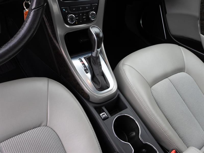 buick Verano 2017 - 23