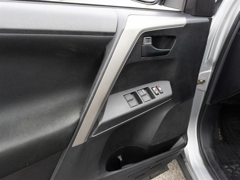 toyota RAV4 2018 - 10