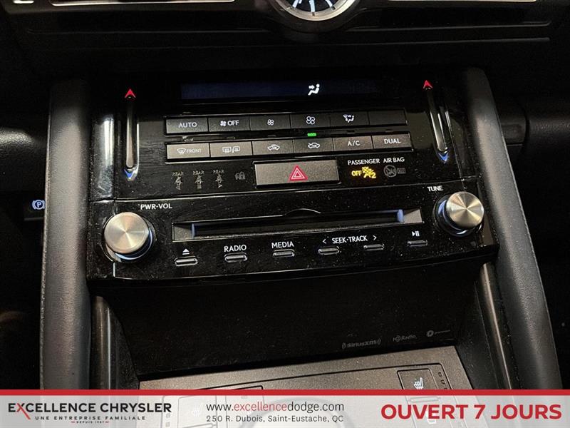 lexus IS 300 2022 - 23