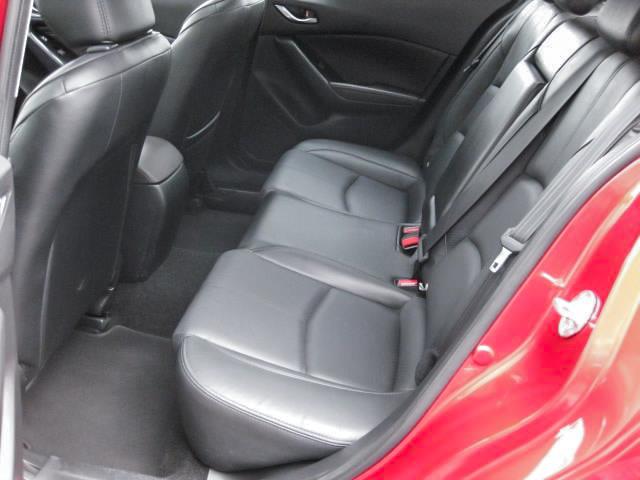 mazda Mazda3 2018 - 12