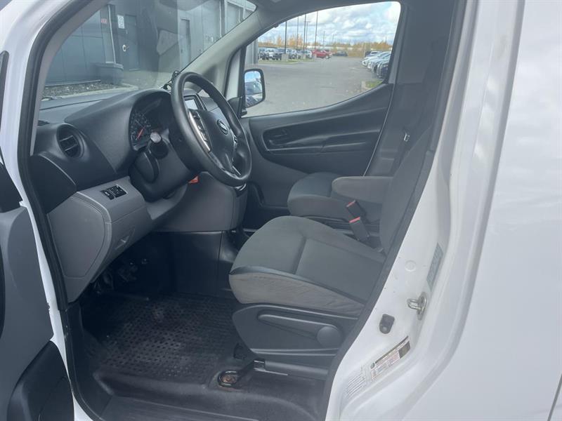 nissan Cargo 2020 - 6