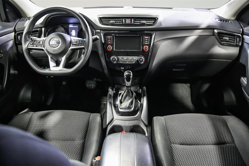 nissan Qashqai 2021 - 25