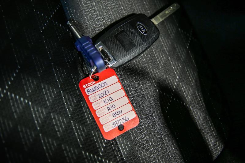 kia Rio 5 portes 2021 - 28