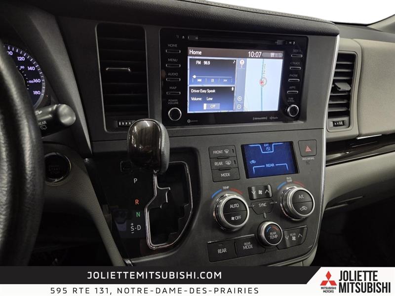 toyota Sienna 2019 - 17