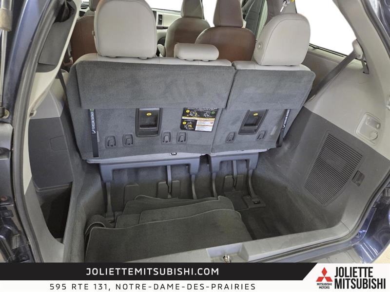 toyota Sienna 2019 - 24