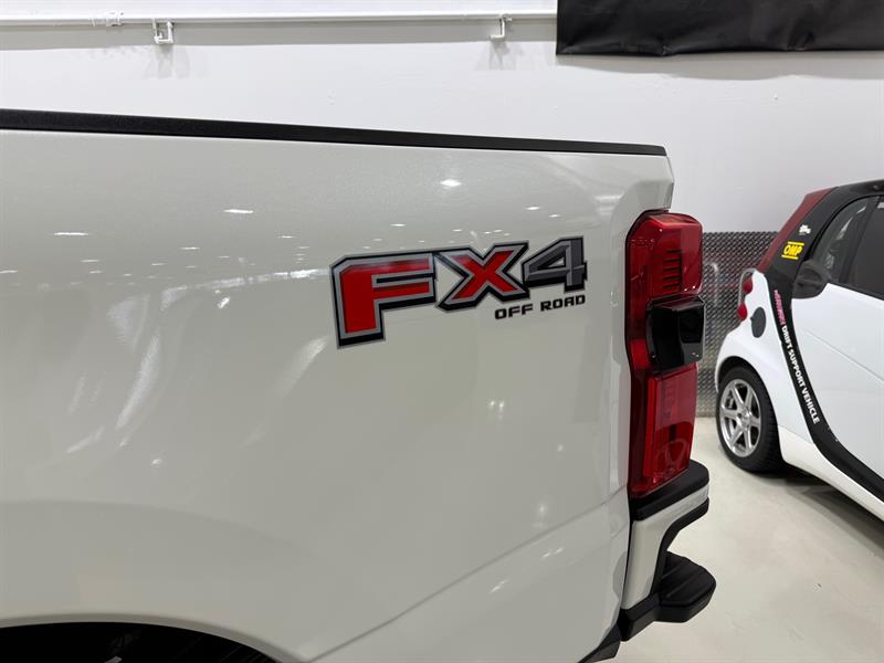 ford F-250 2023 - 32