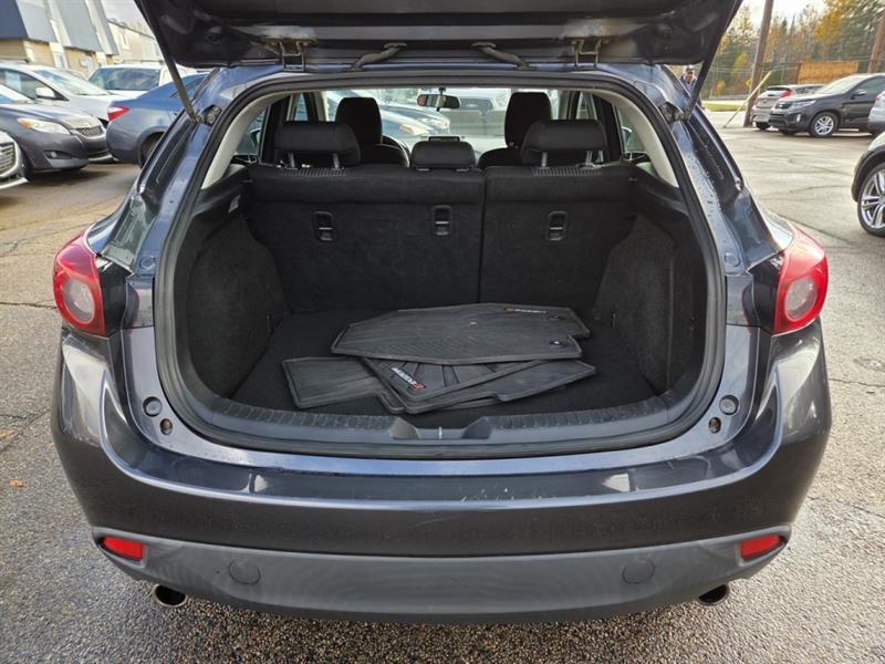 mazda Mazda3 2015 - 23