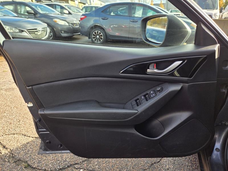 mazda Mazda3 2015 - 26