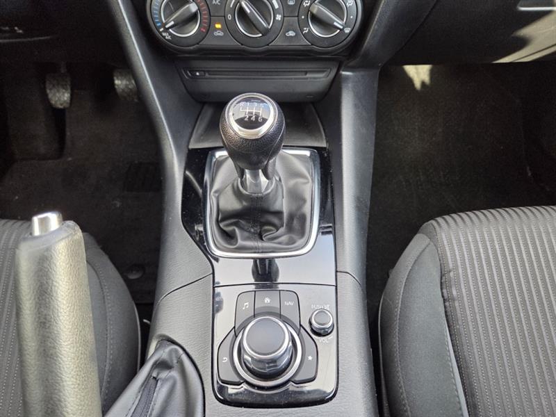 mazda Mazda3 2015 - 32