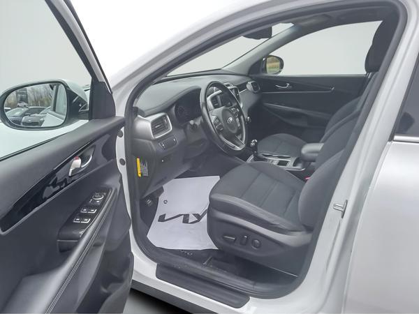 kia Sorento 2017 - 11