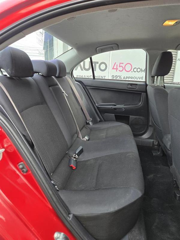 mitsubishi Lancer 2017 - 12