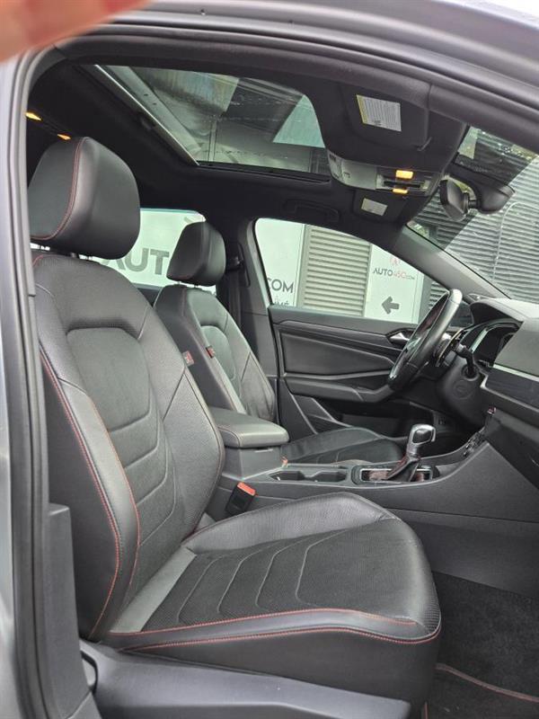 volkswagen Jetta 2019 - 11