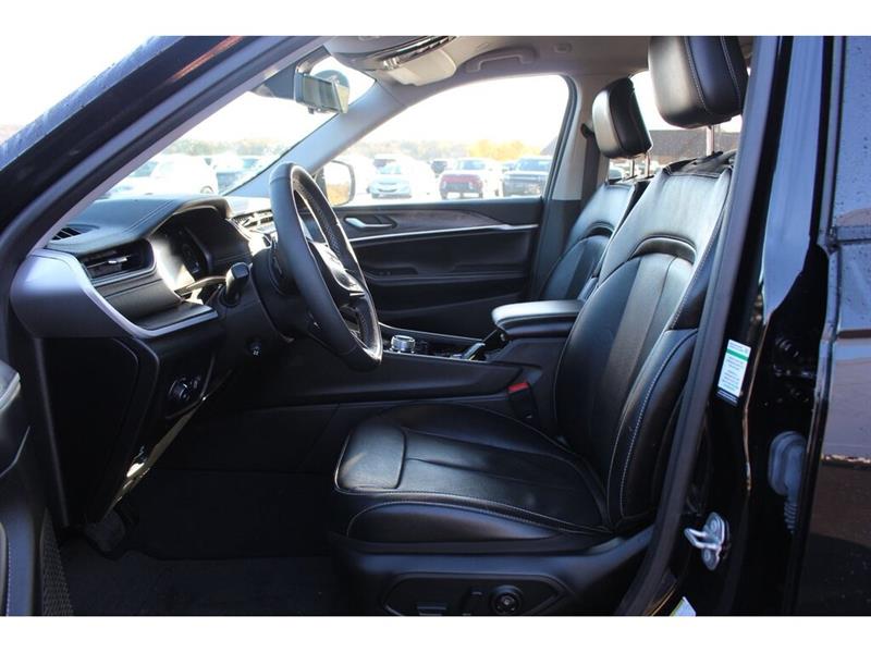 jeep Grand Cherokee 2023 - 16