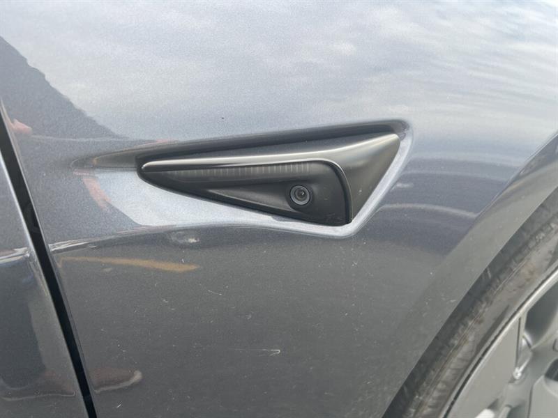 tesla Model 3 2023 - 4